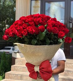 Букет из 101 красной голландской розы
