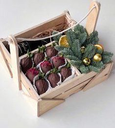 Клубничный ящик "Новогодний сюрприз"