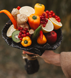 Съедобный букет "Имбирь" из овощей и фруктов