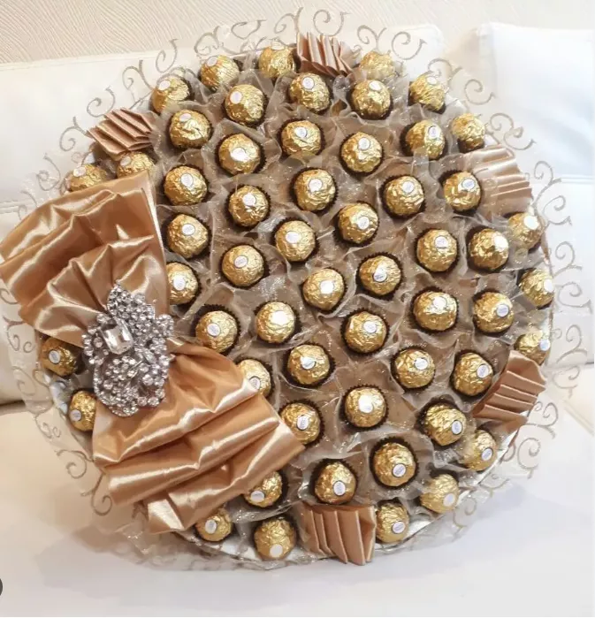 Букет из конфет "Банкет" с Ferrero Rocher